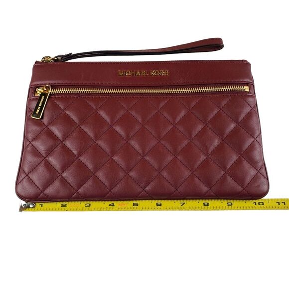 MICHAEL KORS Selma Zip Burgundy Quilted Large Leather Clutch &  Wristlet - Picture 9 of 11